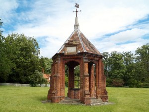 Queen Victoria Memorial Heydon